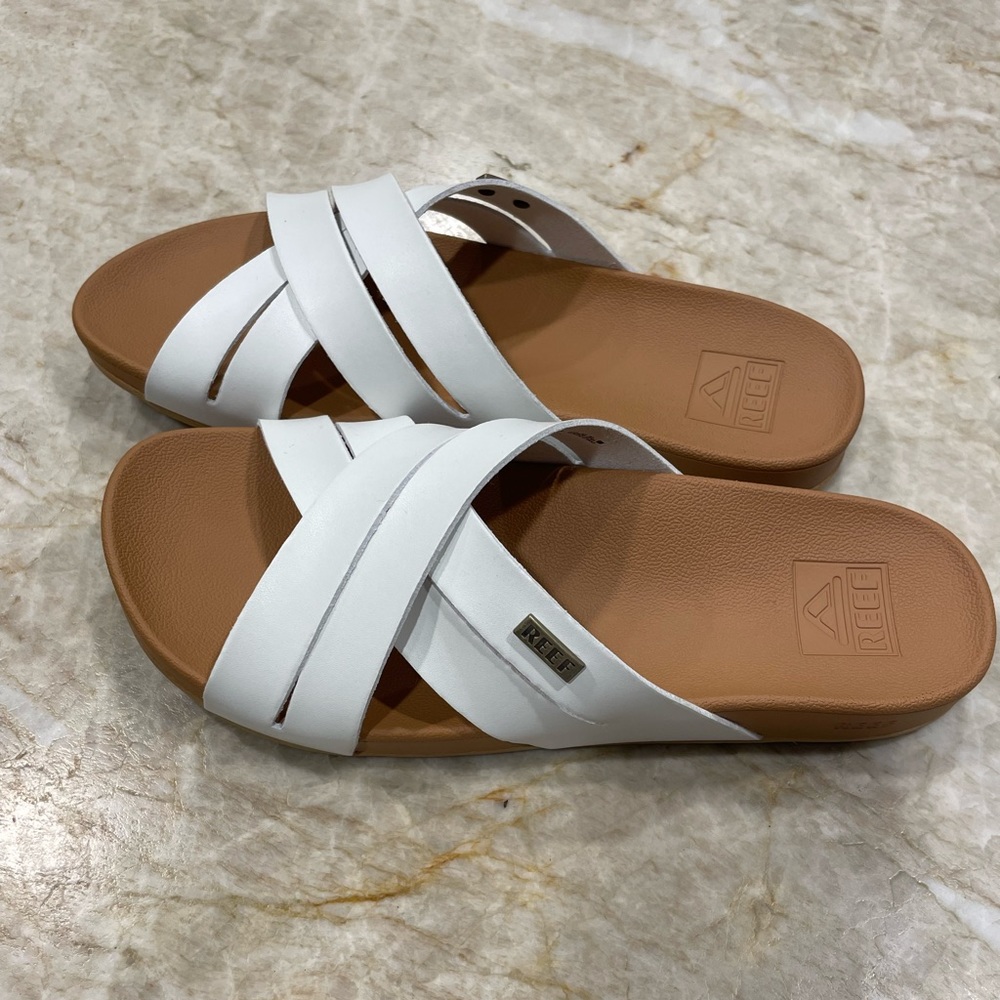 Reef cushion Horizon X cross-crossed slip on sandal - white size 6